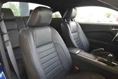 2011 Ford Mustang GT PREMIUM 6SPD MANUAL LTHR PREM WHLS FRESH TRADE   - Photo 29 - Stafford, TX 77477