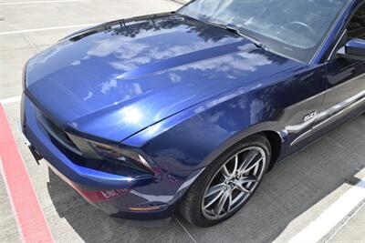 2011 Ford Mustang GT PREMIUM 6SPD MANUAL LTHR PREM WHLS FRESH TRADE   - Photo 10 - Stafford, TX 77477