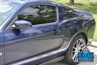 2011 Ford Mustang GT PREMIUM 6SPD MANUAL LTHR PREM WHLS FRESH TRADE   - Photo 9 - Stafford, TX 77477