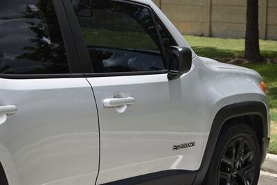 2016 Jeep Renegade Sport   - Photo 2 - Stafford, TX 77477