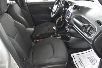 2016 Jeep Renegade Sport   - Photo 35 - Stafford, TX 77477