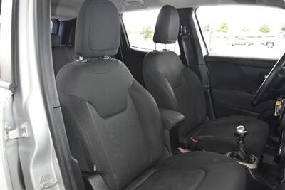 2016 Jeep Renegade Sport   - Photo 36 - Stafford, TX 77477