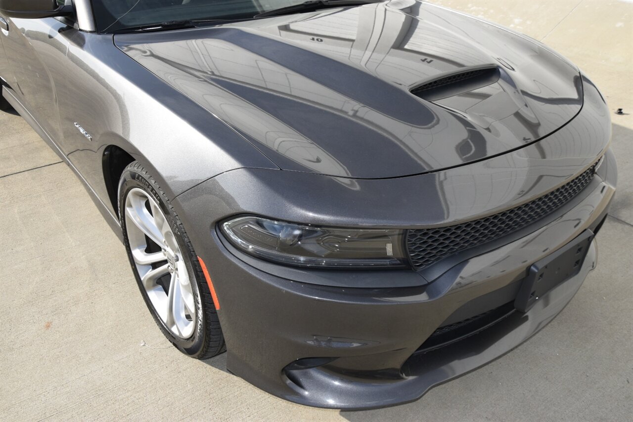 2022 Dodge Charger R/T photo 11