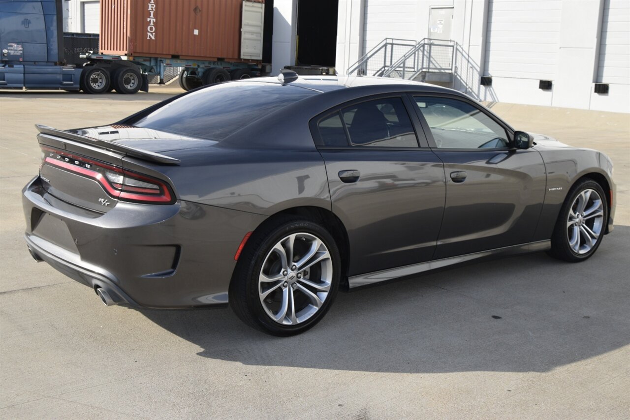 2022 Dodge Charger R/T photo 15