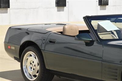 1993 Chevrolet Corvette CONVERTIBLE w/ HARD TOP AUTO 51K MILES VERY CLEAN   - Photo 9 - Stafford, TX 77477