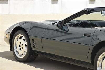 1993 Chevrolet Corvette CONVERTIBLE w/ HARD TOP AUTO 51K MILES VERY CLEAN   - Photo 19 - Stafford, TX 77477