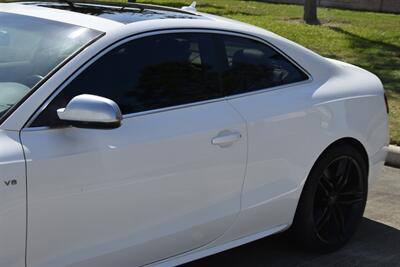 2012 Audi S5 4.2 QUATTRO PRESTIGE COUPE NAV PANO ROOF CLEAN   - Photo 9 - Stafford, TX 77477