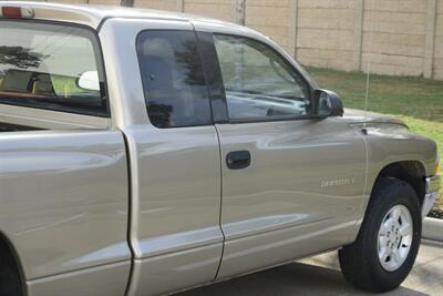 2002 Dodge Dakota SLT EXT CAB 26K ORIGINAL MILES CLEAN JUST SVCD   - Photo 18 - Stafford, TX 77477