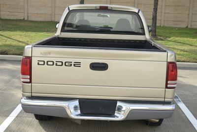 2002 Dodge Dakota SLT   - Photo 2 - Stafford, TX 77477