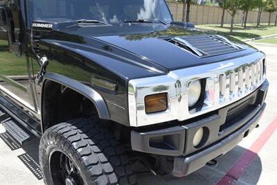 2006 Hummer H2 SUT 4dr Crew Cab   - Photo 16 - Stafford, TX 77477