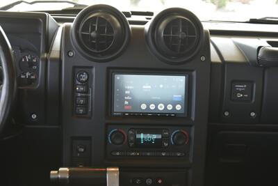 2006 Hummer H2 SUT 4dr Crew Cab   - Photo 34 - Stafford, TX 77477