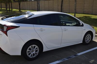2021 Toyota Prius LE NAV BK/CAM HWY MILES FRESH TRADE NICE   - Photo 16 - Stafford, TX 77477