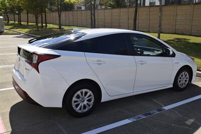 2021 Toyota Prius LE NAV BK/CAM HWY MILES FRESH TRADE NICE   - Photo 14 - Stafford, TX 77477