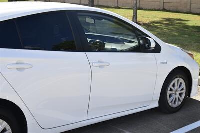 2021 Toyota Prius LE NAV BK/CAM HWY MILES FRESH TRADE NICE   - Photo 18 - Stafford, TX 77477