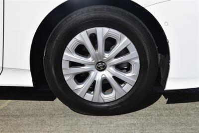 2021 Toyota Prius LE NAV BK/CAM HWY MILES FRESH TRADE NICE   - Photo 40 - Stafford, TX 77477