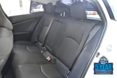 2021 Toyota Prius LE NAV BK/CAM HWY MILES FRESH TRADE NICE   - Photo 38 - Stafford, TX 77477