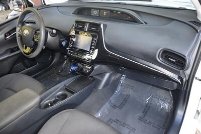 2021 Toyota Prius LE NAV BK/CAM HWY MILES FRESH TRADE NICE   - Photo 29 - Stafford, TX 77477
