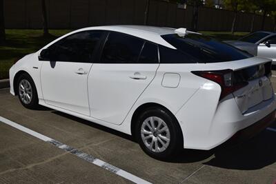 2021 Toyota Prius LE NAV BK/CAM HWY MILES FRESH TRADE NICE   - Photo 13 - Stafford, TX 77477