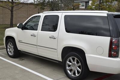 2014 GMC Yukon XL DENALI AWD NAV BK/CAM ROOF HTD SEATS NICE   - Photo 18 - Stafford, TX 77477