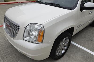 2014 GMC Yukon XL DENALI AWD NAV BK/CAM ROOF HTD SEATS NICE   - Photo 10 - Stafford, TX 77477