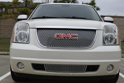 2014 GMC Yukon XL DENALI AWD NAV BK/CAM ROOF HTD SEATS NICE   - Photo 3 - Stafford, TX 77477