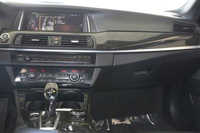 2016 BMW 550i M SPORT EXEC PKG HUD $75K MSRP NEW TRADE   - Photo 20 - Stafford, TX 77477