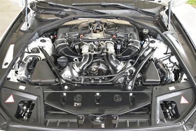 2016 BMW 550i M SPORT EXEC PKG HUD $75K MSRP NEW TRADE   - Photo 32 - Stafford, TX 77477