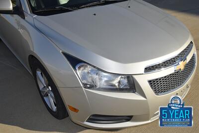 2013 Chevrolet Cruze 2LT Auto   - Photo 11 - Stafford, TX 77477