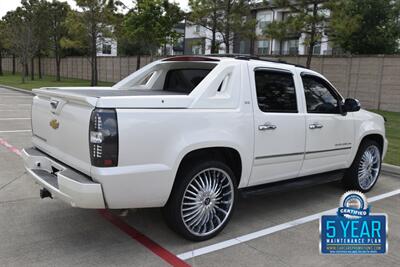 2012 Chevrolet Avalanche LTZ 4X4 LOADED 26 IN DUB WHLS B/NEW TIRES NICE   - Photo 14 - Stafford, TX 77477