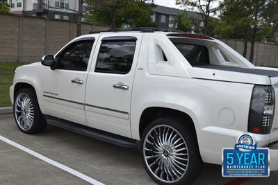 2012 Chevrolet Avalanche LTZ 4X4 LOADED 26 IN DUB WHLS B/NEW TIRES NICE   - Photo 15 - Stafford, TX 77477