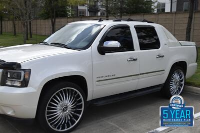2012 Chevrolet Avalanche LTZ 4X4 LOADED 26 IN DUB WHLS B/NEW TIRES NICE   - Photo 7 - Stafford, TX 77477