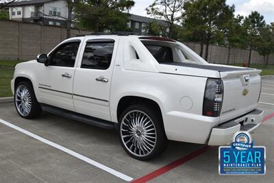 2012 Chevrolet Avalanche LTZ 4X4 LOADED 26 IN DUB WHLS B/NEW TIRES NICE   - Photo 13 - Stafford, TX 77477