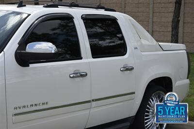 2012 Chevrolet Avalanche LTZ 4X4 LOADED 26 IN DUB WHLS B/NEW TIRES NICE   - Photo 9 - Stafford, TX 77477