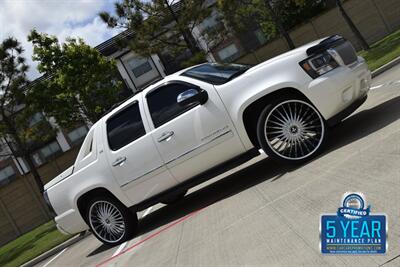 2012 Chevrolet Avalanche LTZ 4X4 LOADED 26 IN DUB WHLS B/NEW TIRES NICE   - Photo 42 - Stafford, TX 77477