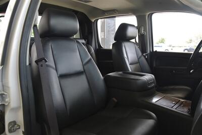 2012 Chevrolet Avalanche LTZ 4X4 LOADED 26 IN DUB WHLS B/NEW TIRES NICE   - Photo 33 - Stafford, TX 77477