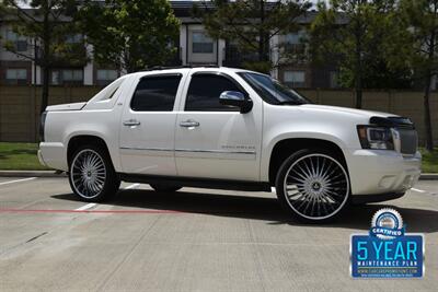 2012 Chevrolet Avalanche LTZ 4X4 LOADED 26 IN DUB WHLS B/NEW TIRES NICE   - Photo 1 - Stafford, TX 77477