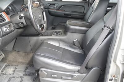 2008 Chevrolet Suburban LT LTHR NAV HTD SEATS 102K LOW MILES FRESH TRADE   - Photo 33 - Stafford, TX 77477