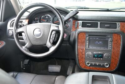 2008 Chevrolet Suburban LT LTHR NAV HTD SEATS 102K LOW MILES FRESH TRADE   - Photo 27 - Stafford, TX 77477