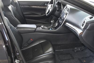 2016 Nissan Maxima PLATINUM EDI NAV ROOF HTD STS FRESH TRADE CLEAN   - Photo 29 - Stafford, TX 77477