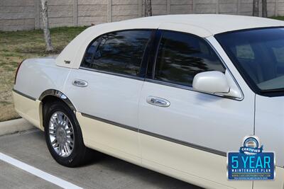 2007 Lincoln Town Car SIGNATURE LTD 45K ORIG MILES CARRIAGE TOP MINT   - Photo 8 - Stafford, TX 77477