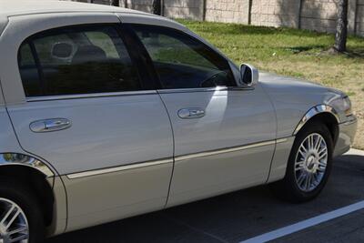 2007 Lincoln Town Car SIGNATURE LTD 45K ORIG MILES CARRIAGE TOP MINT   - Photo 18 - Stafford, TX 77477