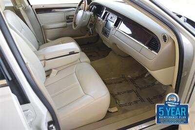 2007 Lincoln Town Car SIGNATURE LTD 45K ORIG MILES CARRIAGE TOP MINT   - Photo 31 - Stafford, TX 77477