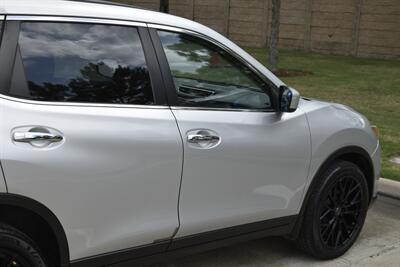 2015 Nissan Rogue S LOADED PREM WHLS 94K MILES FRESH TRADE IN NICE   - Photo 18 - Stafford, TX 77477