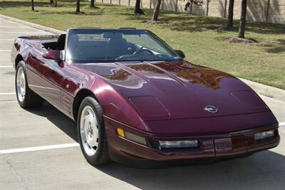 1993 Chevrolet Corvette CONVERTIBLE AUTOMATIC BEAUTIFUL COLOR COMBO CLEAN   - Photo 14 - Stafford, TX 77477