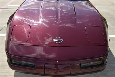 1993 Chevrolet Corvette CONVERTIBLE AUTOMATIC BEAUTIFUL COLOR COMBO CLEAN   - Photo 13 - Stafford, TX 77477