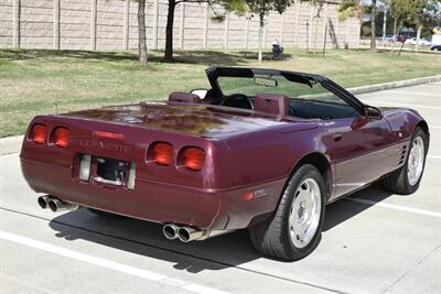 1993 Chevrolet Corvette CONVERTIBLE AUTOMATIC BEAUTIFUL COLOR COMBO CLEAN   - Photo 16 - Stafford, TX 77477