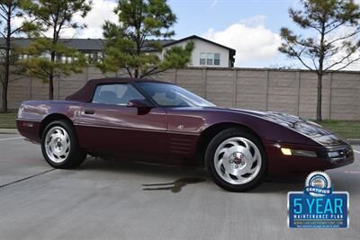 1993 Chevrolet Corvette CONVERTIBLE AUTOMATIC BEAUTIFUL COLOR COMBO CLEAN   - Photo 2 - Stafford, TX 77477