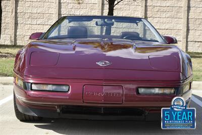 1993 Chevrolet Corvette CONVERTIBLE AUTOMATIC BEAUTIFUL COLOR COMBO CLEAN   - Photo 4 - Stafford, TX 77477