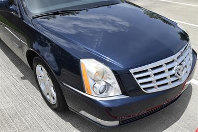 2006 Cadillac DTS Luxury I   - Photo 11 - Stafford, TX 77477