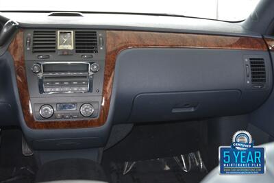 2006 Cadillac DTS Luxury I   - Photo 25 - Stafford, TX 77477